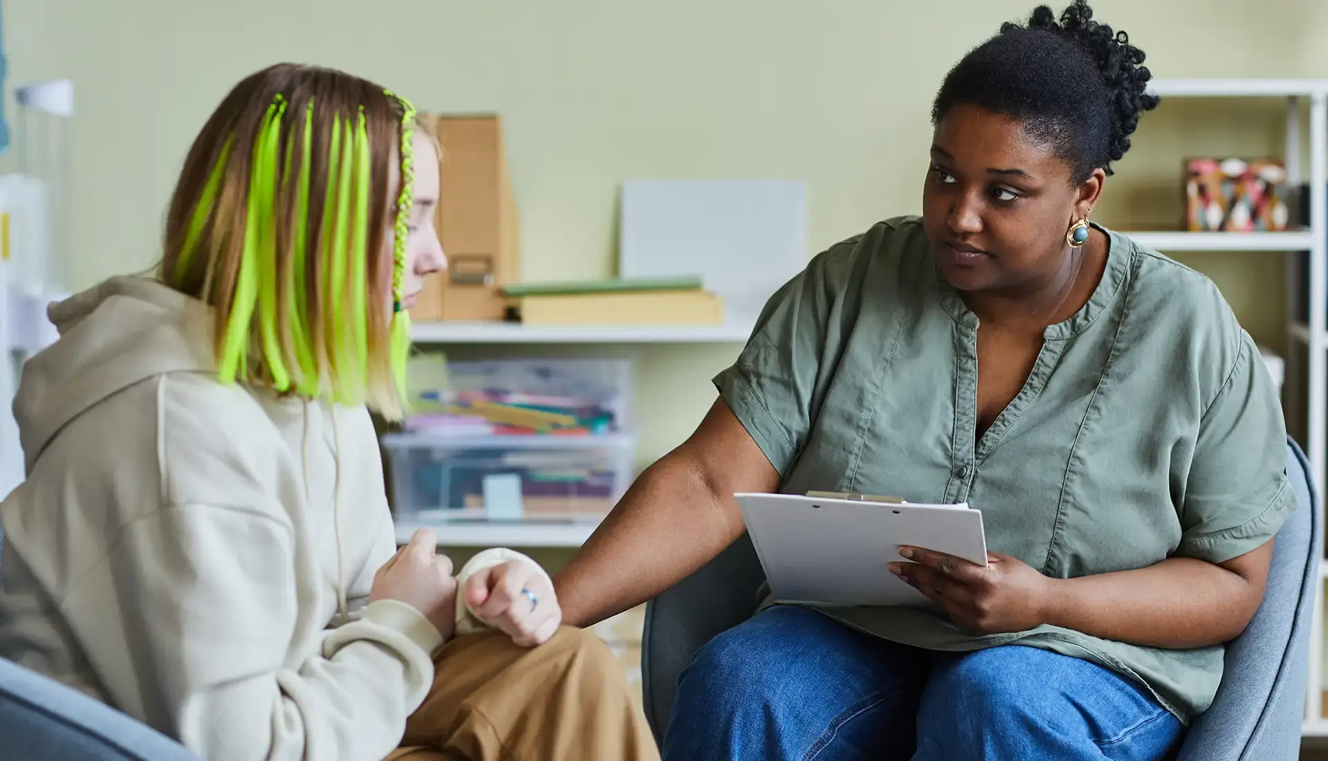 Depressed College Student in Boston getting Therapy